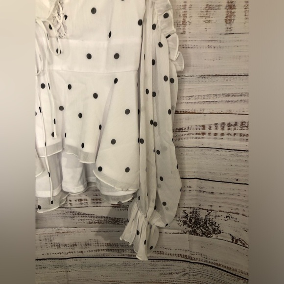 VENUS White Polka Dot Top - Picture 12 of 12